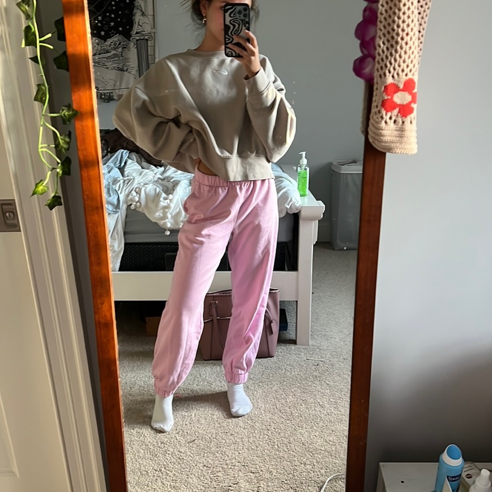 Brandy Melville pink Rosa sweatpants